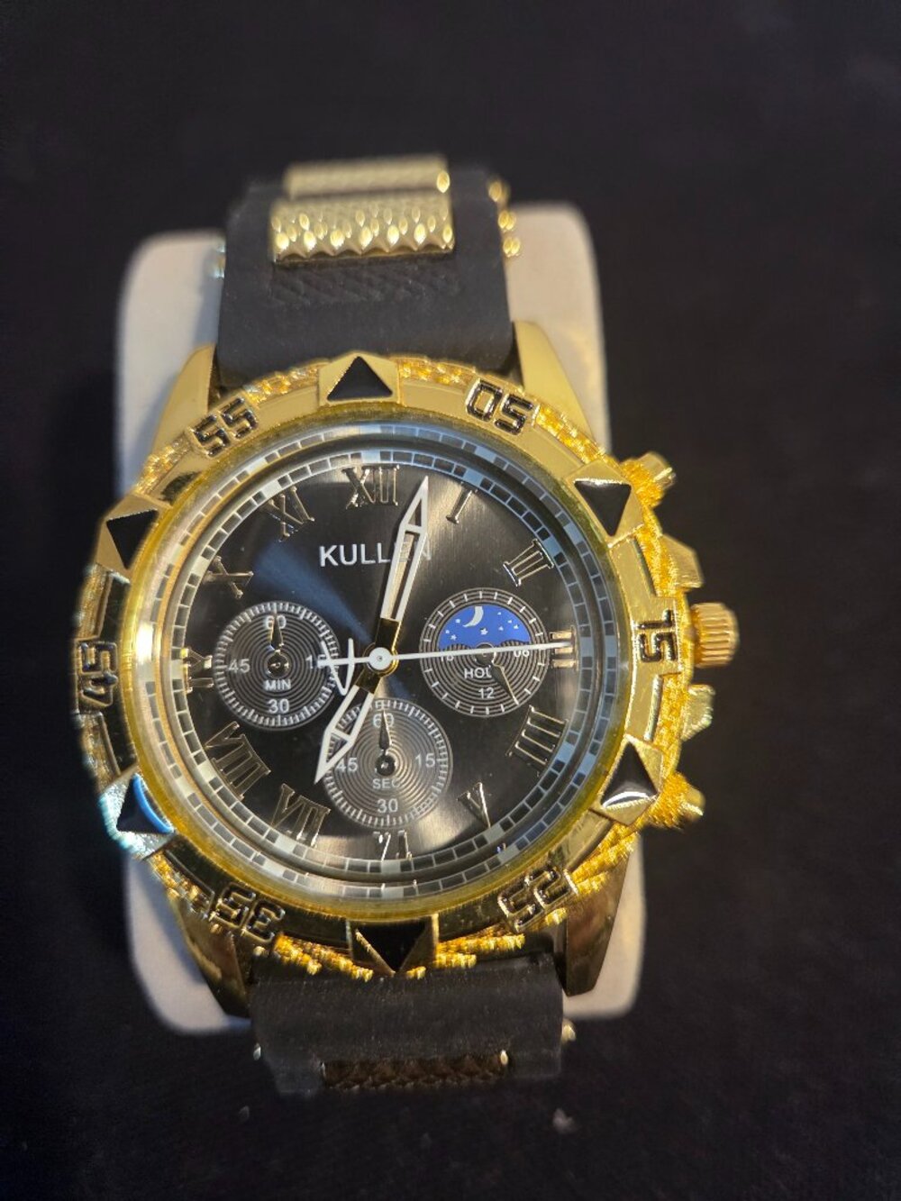 Watch 25 - Picture 1 of 3